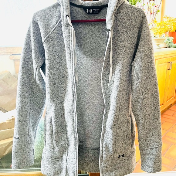 Under Armour Zip Up - Picture 4 of 6